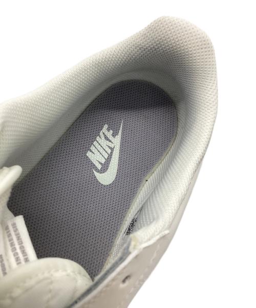 NIKE（ナイキ）NIKE (ナイキ) ローカットスニーカー ホワイト×グレー サイズ:28.5の古着・服飾アイテム