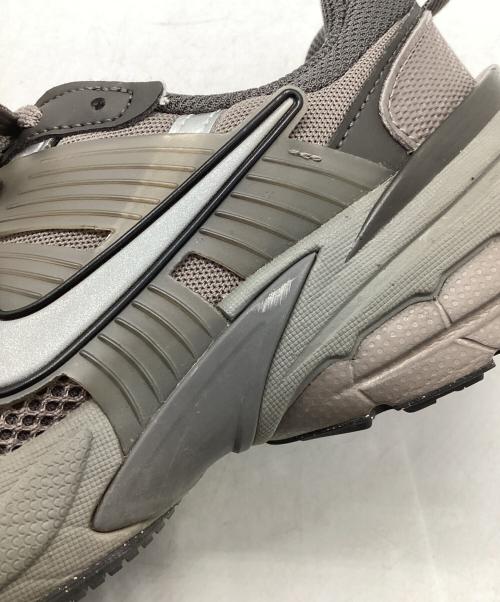 NIKE（ナイキ）NIKE (ナイキ) スニーカー カーキ サイズ:26.5の古着・服飾アイテム