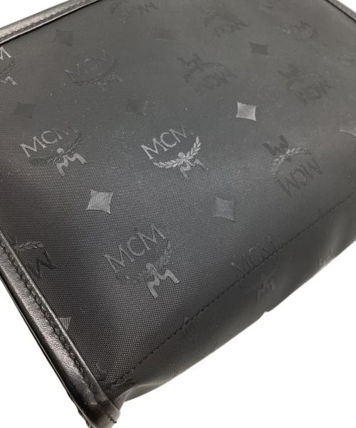 MCM（エムシーエム）MCM (エムシーエム) クラッチバッグ ブラックの古着・服飾アイテム
