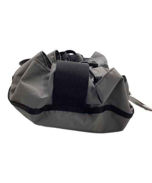 THE NORTH FACE（ザ ノース フェイス）THE NORTH FACE (ザ ノース フェイス) エスケープショルダーポーチ グレーの古着・服飾アイテム
