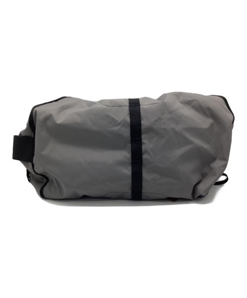 THE NORTH FACE（ザ ノース フェイス）THE NORTH FACE (ザ ノース フェイス) エスケープショルダーポーチ グレーの古着・服飾アイテム
