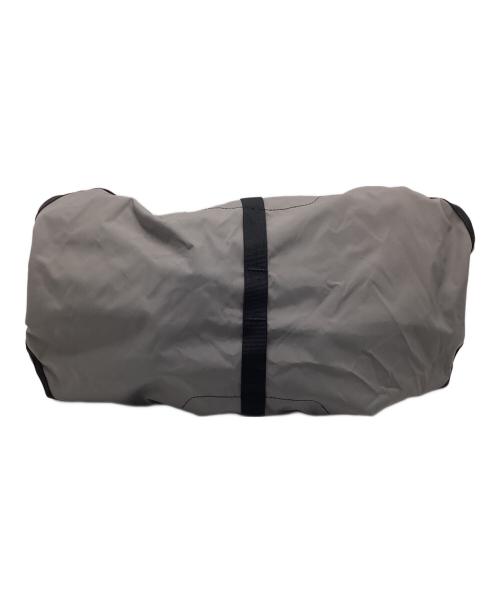 THE NORTH FACE（ザ ノース フェイス）THE NORTH FACE (ザ ノース フェイス) エスケープショルダーポーチ グレーの古着・服飾アイテム