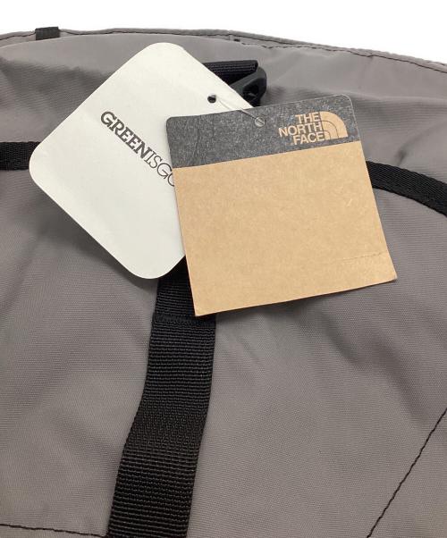 THE NORTH FACE（ザ ノース フェイス）THE NORTH FACE (ザ ノース フェイス) エスケープショルダーポーチ グレーの古着・服飾アイテム