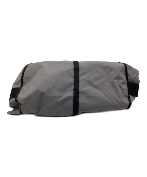 THE NORTH FACE（ザ ノース フェイス）THE NORTH FACE (ザ ノース フェイス) エスケープショルダーポーチ グレーの古着・服飾アイテム