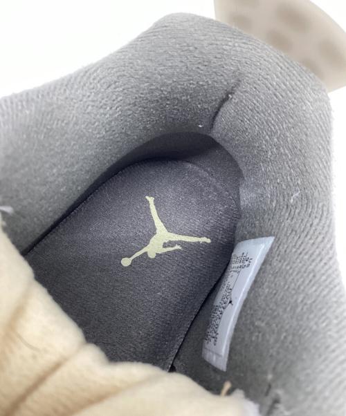 NIKE（ナイキ）NIKE (ナイキ) AIR JORDAN 4 RETRO SE グレー×ベージュ サイズ:27.5の古着・服飾アイテム