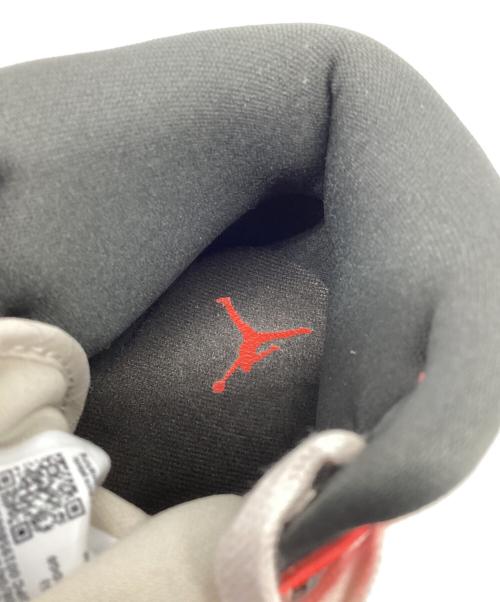 NIKE（ナイキ）NIKE (ナイキ) スニーカー グレー×レッド サイズ:27の古着・服飾アイテム