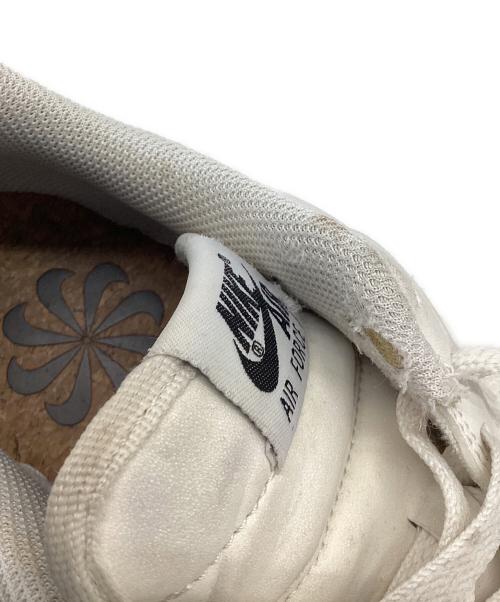 NIKE（ナイキ）NIKE (ナイキ) AIR FORCE 1 07 LV8 アイボリー サイズ:26の古着・服飾アイテム