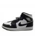 NIKE (ナイキ)  AIR JORDAN 1 MID SE 