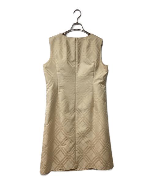 BURBERRY LONDON（バーバリーロンドン）BURBERRY LONDON (バーバリーロンドン) ノースリーブワンピース ベージュ サイズ:15の古着・服飾アイテム