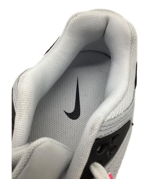NIKE（ナイキ）NIKE (ナイキ) ローカットスニーカー グレー×ブラック サイズ:24.5の古着・服飾アイテム