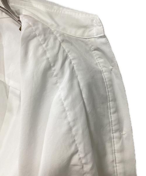 BOWTE（バウト）BOWTE (バウト) 半袖カットソー ホワイト サイズ:記載なしの古着・服飾アイテム