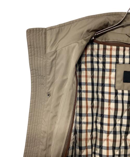 DAKS（ダックス）DAKS (ダックス) フーデッドコート ベージュ サイズ:Sの古着・服飾アイテム