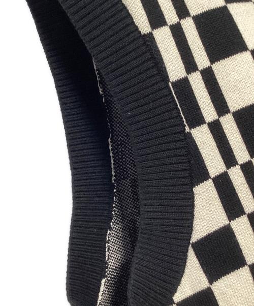 FRED PERRY（フレッドペリー）FRED PERRY (フレッドペリー) チェッカーボードニットベスト ブラック×ホワイト サイズ:Lの古着・服飾アイテム