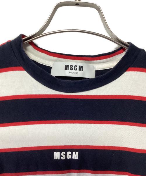 MSGM（エムエスジーエム）MSGM (エムエスジーエム) 半袖Tシャツ レッド×ネイビー サイズ:Sの古着・服飾アイテム