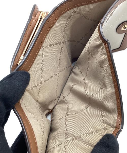 MICHAEL KORS（マイケルコース）MICHAEL KORS (マイケルコース) 3つ折り財布 ブラウンの古着・服飾アイテム