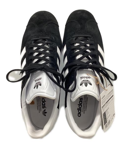 adidas（アディダス）adidas (アディダス) ローカットスニーカー ブラック×ホワイト サイズ:285の古着・服飾アイテム