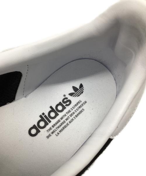 adidas（アディダス）adidas (アディダス) ローカットスニーカー ブラック×ホワイト サイズ:285の古着・服飾アイテム