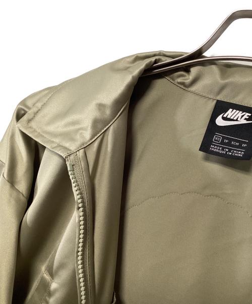 NIKE（ナイキ）NIKE (ナイキ) クラッシュ ロング SA ジャケット カーキ サイズ:XSの古着・服飾アイテム