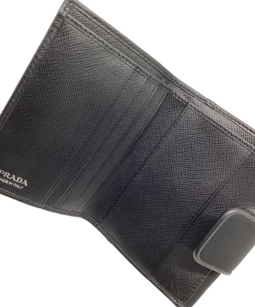 PRADA（プラダ）PRADA (プラダ) 2つ折り財布 ブラックの古着・服飾アイテム