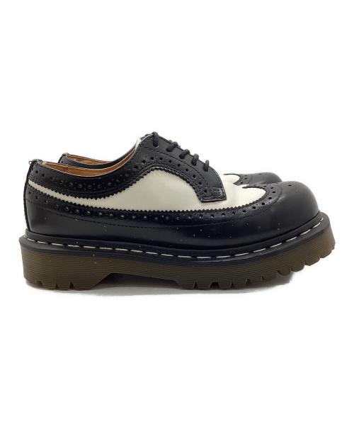 Dr.Martens（ドクターマーチン）Dr.Martens (ドクターマーチン) ウィングチップシューズ ブラック×ホワイト サイズ:UK4の古着・服飾アイテム