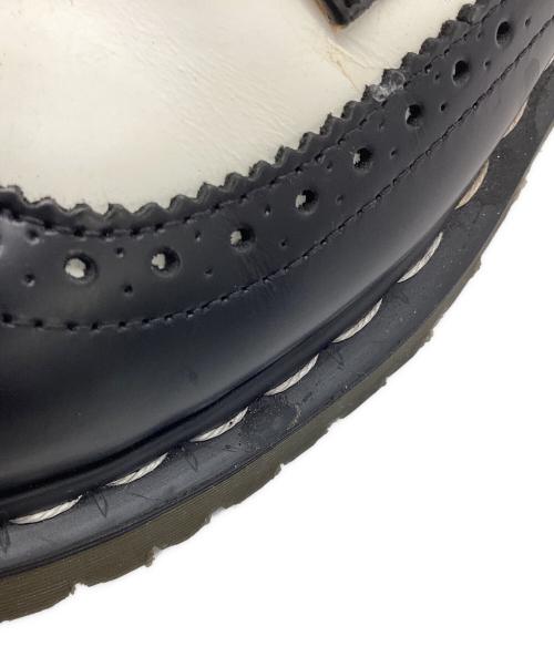 Dr.Martens（ドクターマーチン）Dr.Martens (ドクターマーチン) ウィングチップシューズ ブラック×ホワイト サイズ:UK4の古着・服飾アイテム