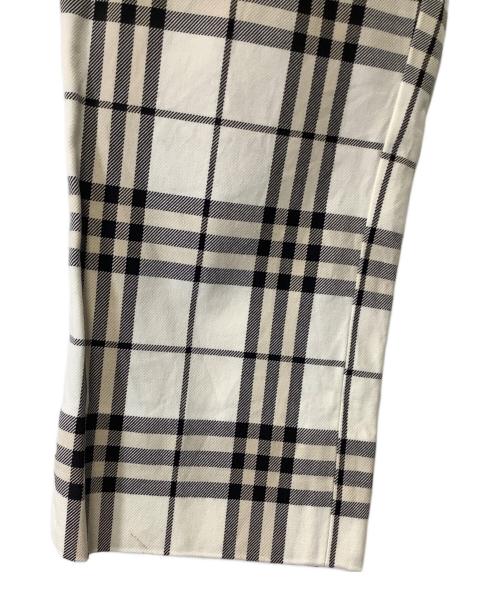BURBERRY BLUE LABEL（バーバリー ブルー レーベル）BURBERRY BLUE LABEL (バーバリー ブルー レーベル) クロップドパンツ アイボリー×ベージュ サイズ:38の古着・服飾アイテム