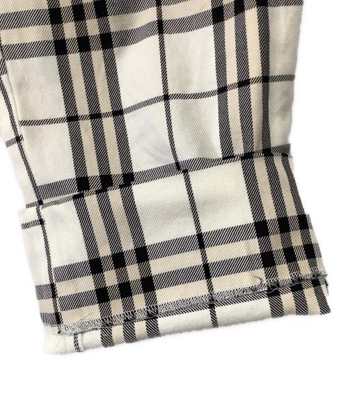 BURBERRY BLUE LABEL（バーバリー ブルー レーベル）BURBERRY BLUE LABEL (バーバリー ブルー レーベル) クロップドパンツ アイボリー×ベージュ サイズ:38の古着・服飾アイテム