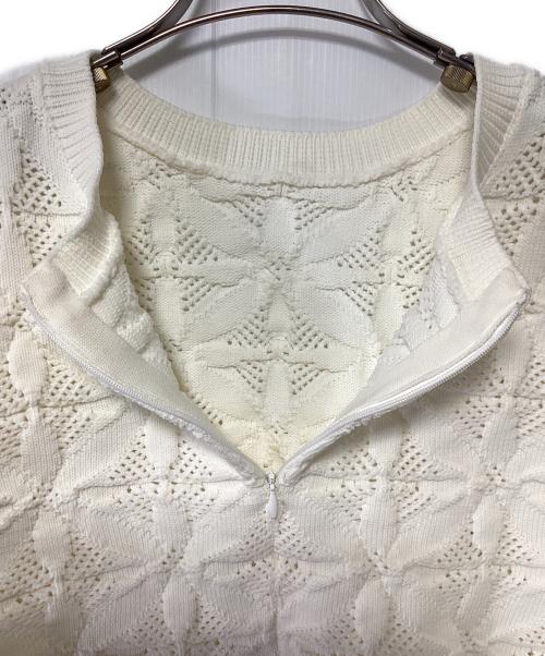 SHIPS（シップス）SHIPS (シップス) 2WAY フラワー ジャカード ハーフ ジップ プルオーバー アイボリー サイズ:ONE SIZE 未使用品の古着・服飾アイテム