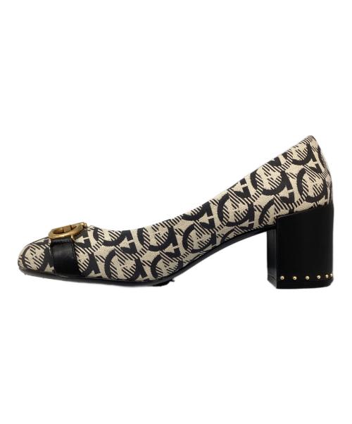 Salvatore Ferragamo（サルヴァトーレ フェラガモ）Salvatore Ferragamo (サルヴァトーレ フェラガモ) ヒールパンプス ベージュ×ブラック サイズ:7の古着・服飾アイテム