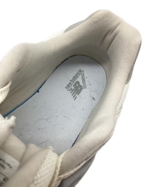 NEW BALANCE（ニューバランス）NEW BALANCE (ニューバランス) ローカットスニーカー アイボリー×グレー サイズ:29の古着・服飾アイテム