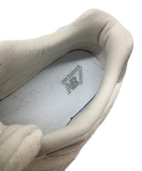 NEW BALANCE（ニューバランス）NEW BALANCE (ニューバランス) ローカットスニーカー アイボリー×グレー サイズ:29の古着・服飾アイテム