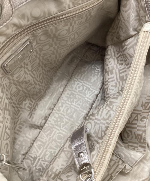 Salvatore Ferragamo（サルヴァトーレ フェラガモ）Salvatore Ferragamo (サルヴァトーレ フェラガモ) トートバッグ ピンクゴールドの古着・服飾アイテム