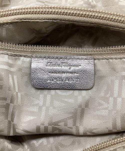 Salvatore Ferragamo（サルヴァトーレ フェラガモ）Salvatore Ferragamo (サルヴァトーレ フェラガモ) トートバッグ ピンクゴールドの古着・服飾アイテム