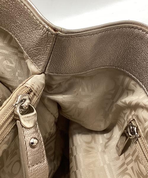 Salvatore Ferragamo（サルヴァトーレ フェラガモ）Salvatore Ferragamo (サルヴァトーレ フェラガモ) トートバッグ ピンクゴールドの古着・服飾アイテム