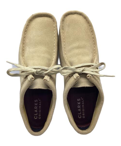 CLARKS ORIGINALS（クラークス オリジナルズ）CLARKS ORIGINALS (クラークス オリジナルズ) ワラビーシューズ ベージュ サイズ:US8 1/2の古着・服飾アイテム