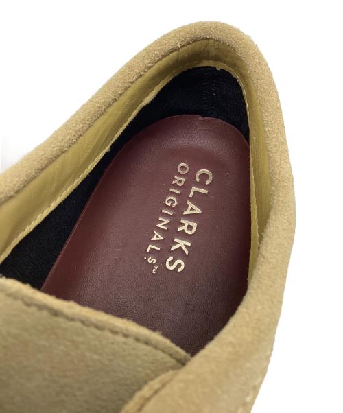 CLARKS ORIGINALS（クラークス オリジナルズ）CLARKS ORIGINALS (クラークス オリジナルズ) ワラビーシューズ ベージュ サイズ:US8 1/2の古着・服飾アイテム