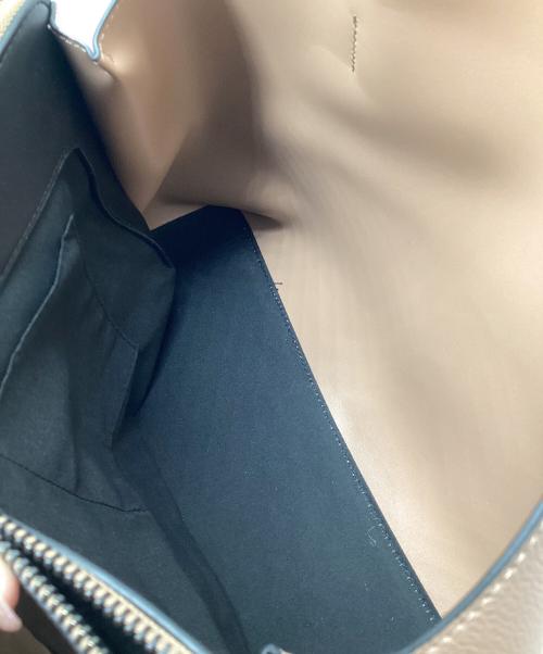 FLEUR（フルー）FLEUR (フルー) ハンドバッグ ベージュの古着・服飾アイテム