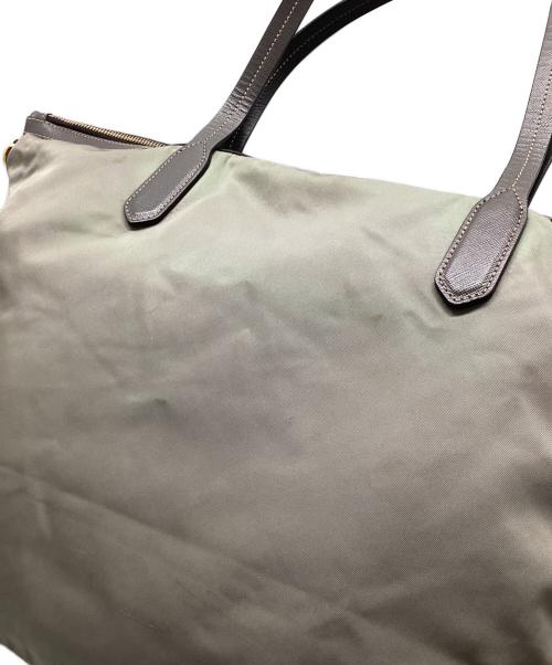 PRADA（プラダ）PRADA (プラダ) 2WAYバッグ カーキの古着・服飾アイテム