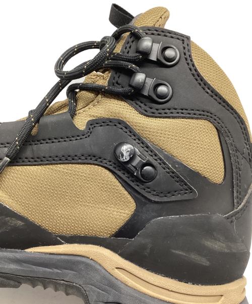 THE NORTH FACE（ザ ノース フェイス）THE NORTH FACE (ザ ノース フェイス) トレッキングシューズ ベージュ×ブラック サイズ:23の古着・服飾アイテム