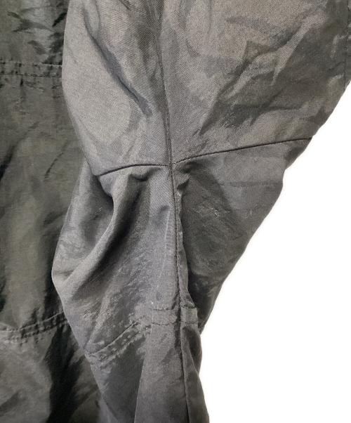UNDEFEATED（アンディフィーテッド）UNDEFEATED (アンディフィーテッド) ナイロンジャケット ブラック サイズ:LARGEの古着・服飾アイテム