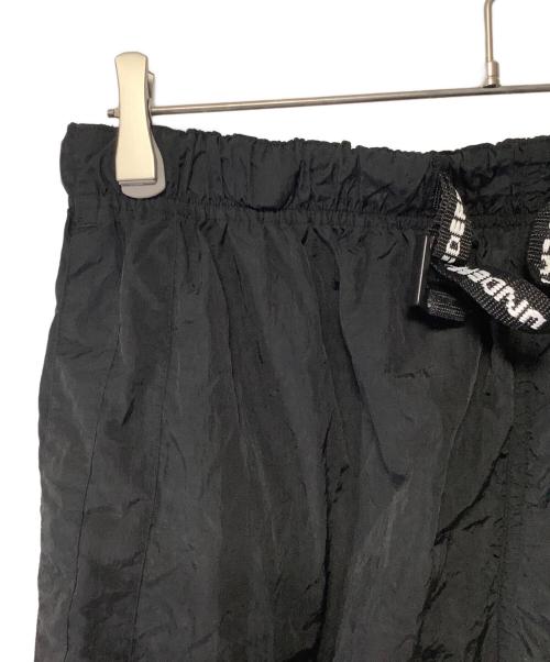 UNDEFEATED（アンディフィーテッド）UNDEFEATED (アンディフィーテッド) ハーフパンツ ブラック サイズ:LARGEの古着・服飾アイテム
