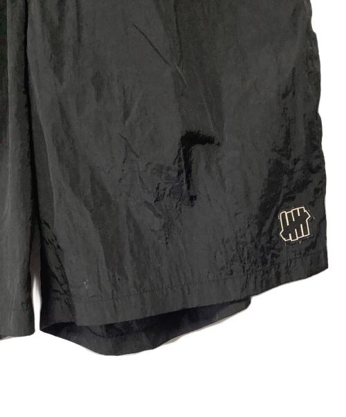 UNDEFEATED（アンディフィーテッド）UNDEFEATED (アンディフィーテッド) ハーフパンツ ブラック サイズ:LARGEの古着・服飾アイテム