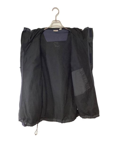 UNDEFEATED（アンディフィーテッド）UNDEFEATED (アンディフィーテッド) ナイロンジャケット ネイビー×ブラック サイズ:MEDIUMの古着・服飾アイテム