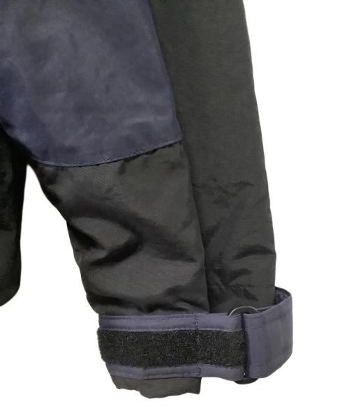 UNDEFEATED（アンディフィーテッド）UNDEFEATED (アンディフィーテッド) ナイロンジャケット ネイビー×ブラック サイズ:MEDIUMの古着・服飾アイテム