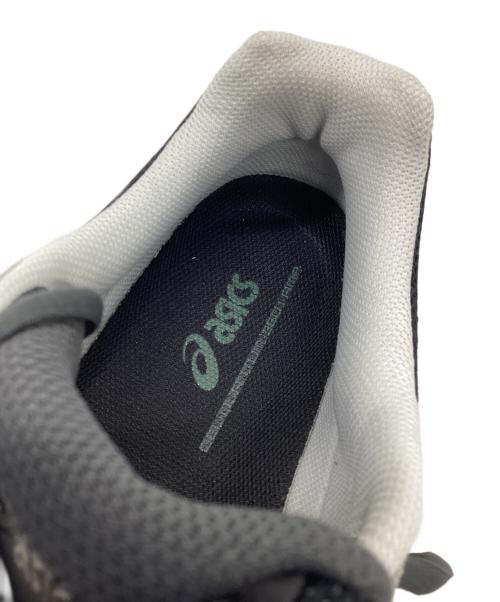 asics（アシックス）asics (アシックス) ローカットスニーカー グレー×ブラック サイズ:28.5の古着・服飾アイテム