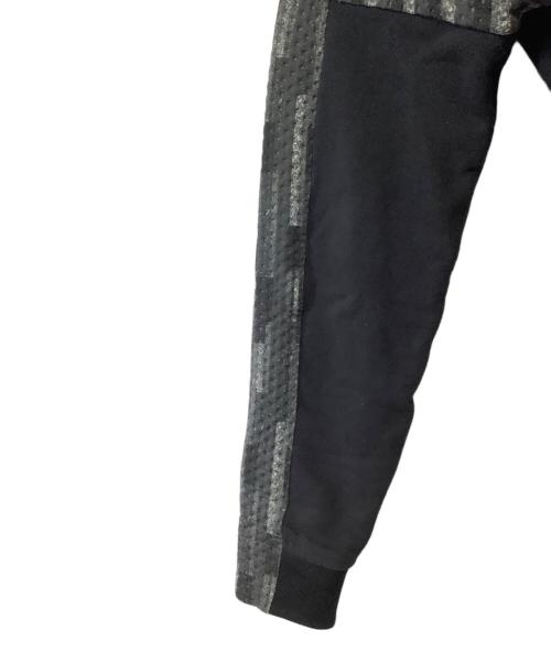 EMPORIO ARMANI（エンポリオ アルマーニ）EMPORIO ARMANI (エンポリオ アルマーニ) ジップパーカー ブラック サイズ:Freeの古着・服飾アイテム