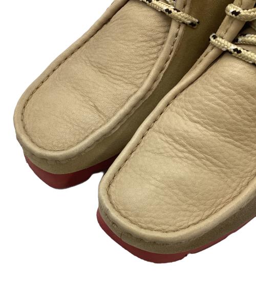 CLARKS（クラークス）CLARKS (クラークス) Wallabee GTX ベージュ サイズ:255の古着・服飾アイテム
