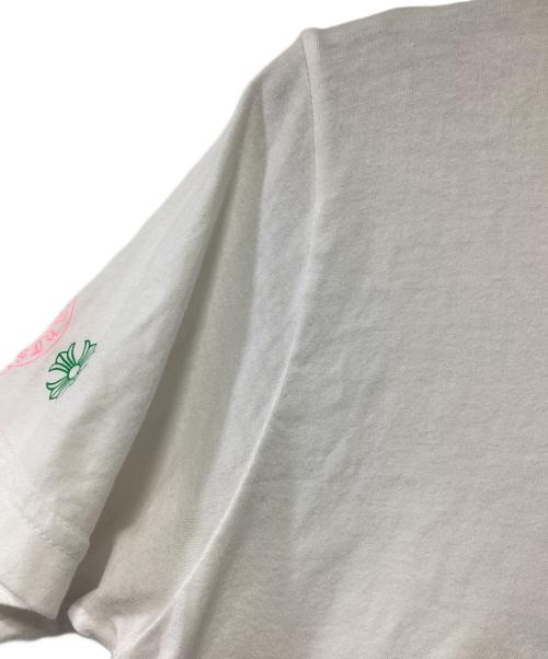 CHROME HEARTS（クロムハーツ）CHROME HEARTS (クロムハーツ) Multi Color Cemetery Cross T-Shirt ホワイト サイズ:SMALLの古着・服飾アイテム