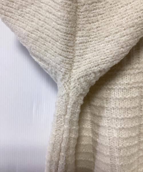 STONE ISLAND（ストーンアイランド）STONE ISLAND (ストーンアイランド) 厚手ニット アイボリー サイズ:Sの古着・服飾アイテム
