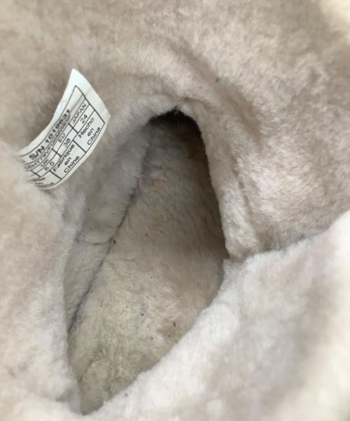 UGG（アグ）UGG (アグ) ムートンブーツ ベージュ サイズ:24の古着・服飾アイテム